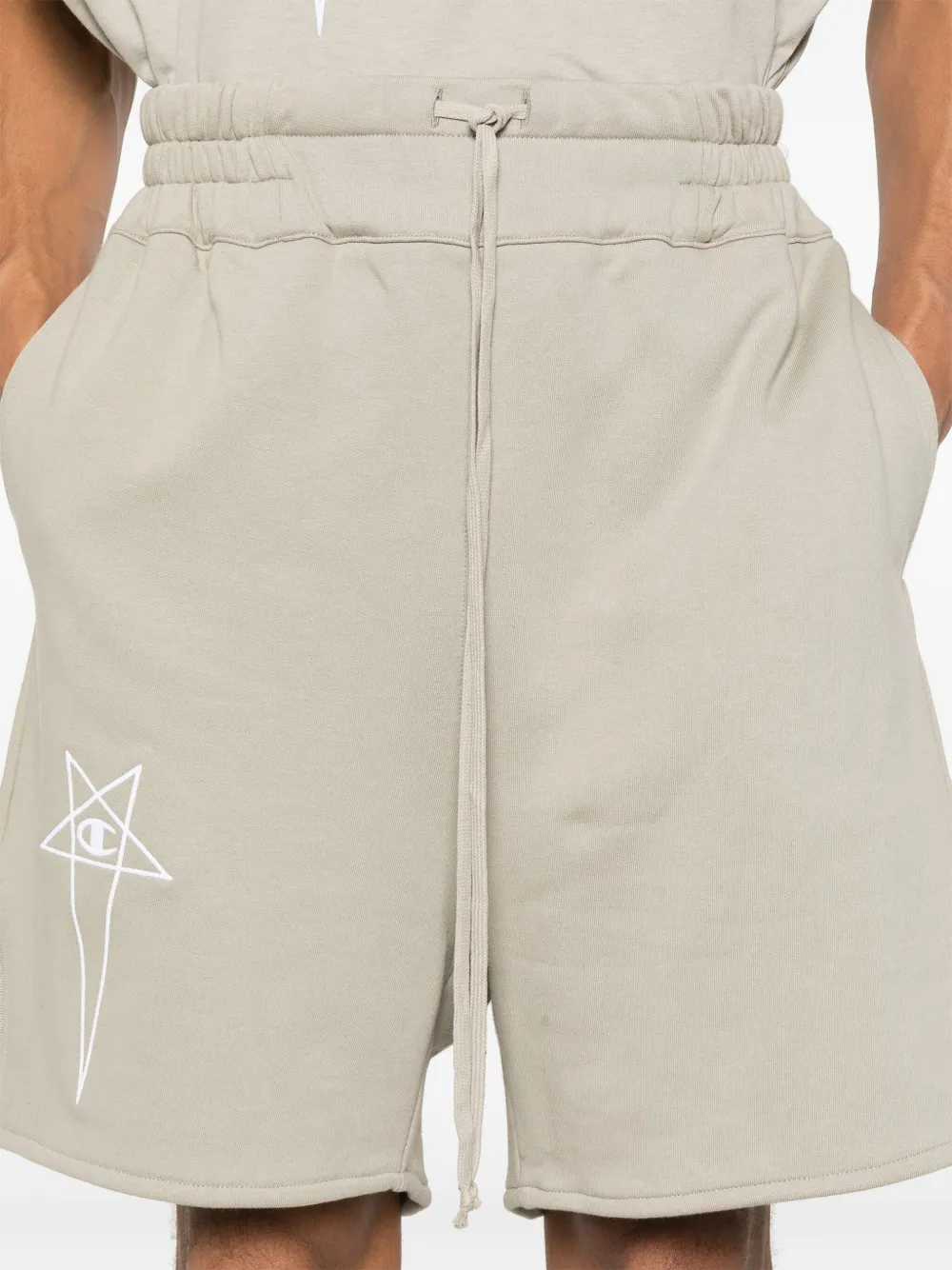Rick Owens X Champion Trainingsshorts met geborduurd logo Beige