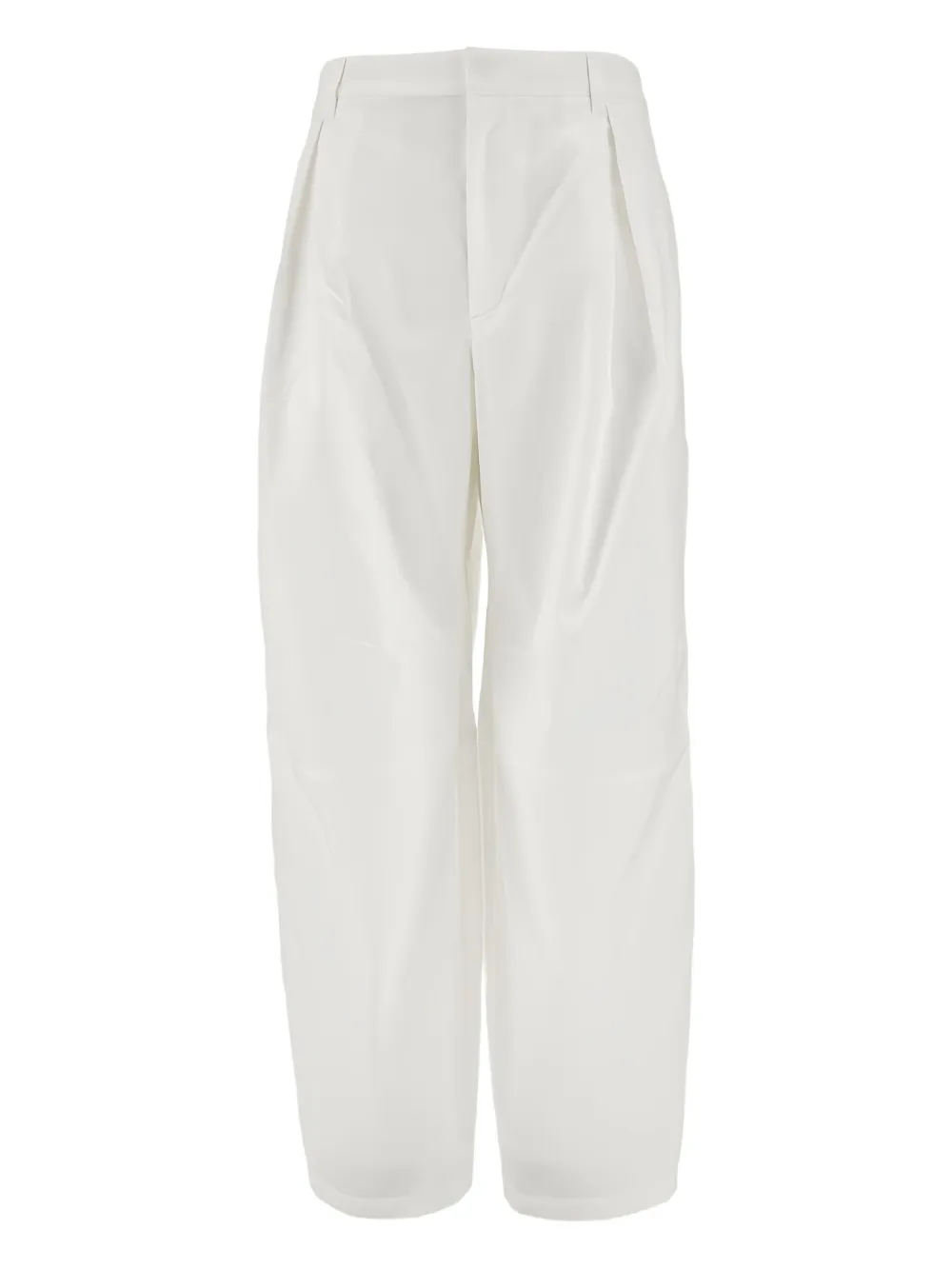 loose-fit trousers