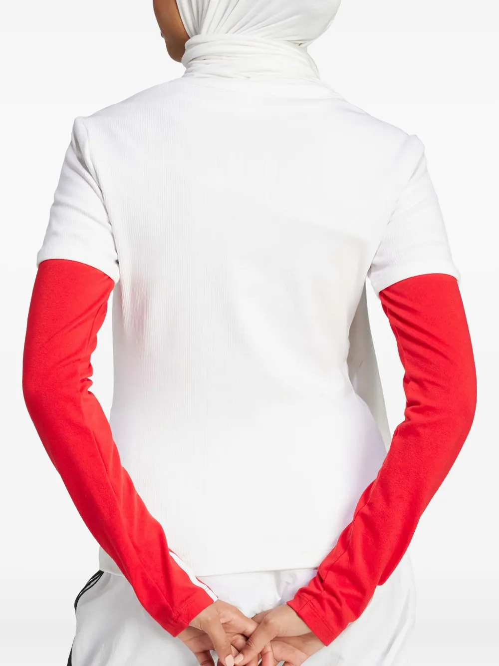 adidas T-shirt met geborduurd logo Wit