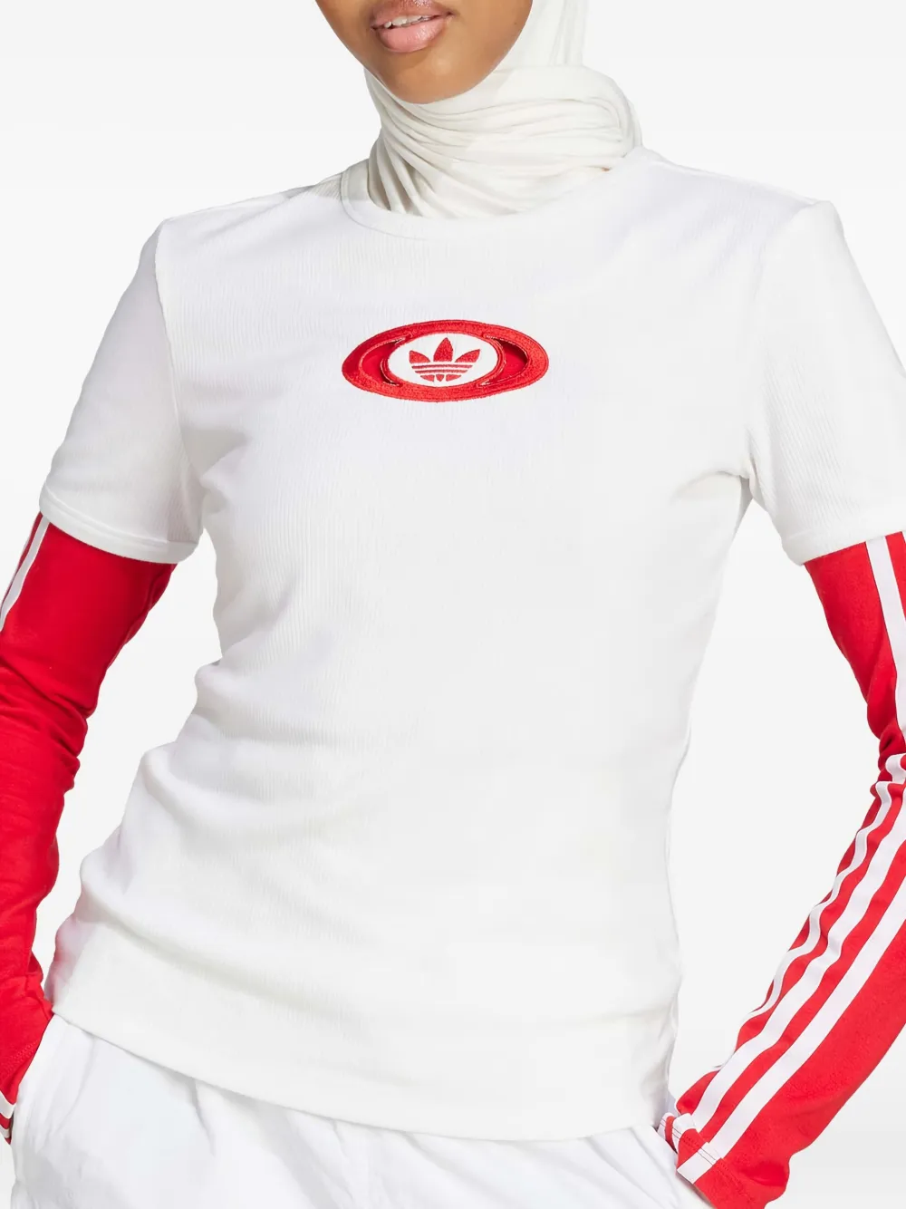 adidas T-shirt met geborduurd logo Wit