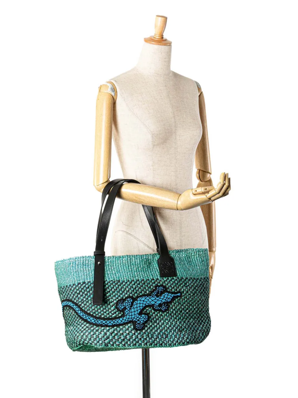 Loewe Pre-Owned 2021 Paula's Ibiza Lizard Embroidered Raffia tote bag | Pre-Owned | Image 2