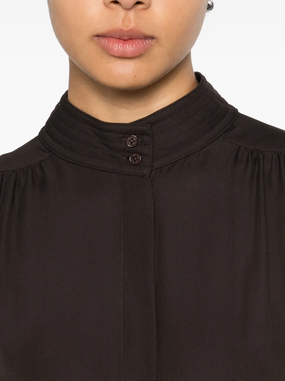 Nili Lotan Revi kraagloze top met knopen Bruin