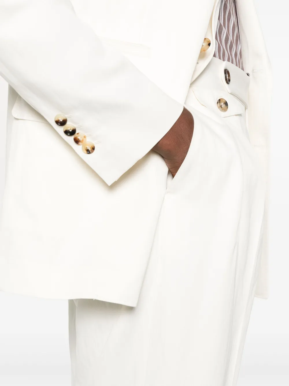 Brunello Cucinelli Pak met dubbele rij knopen Beige