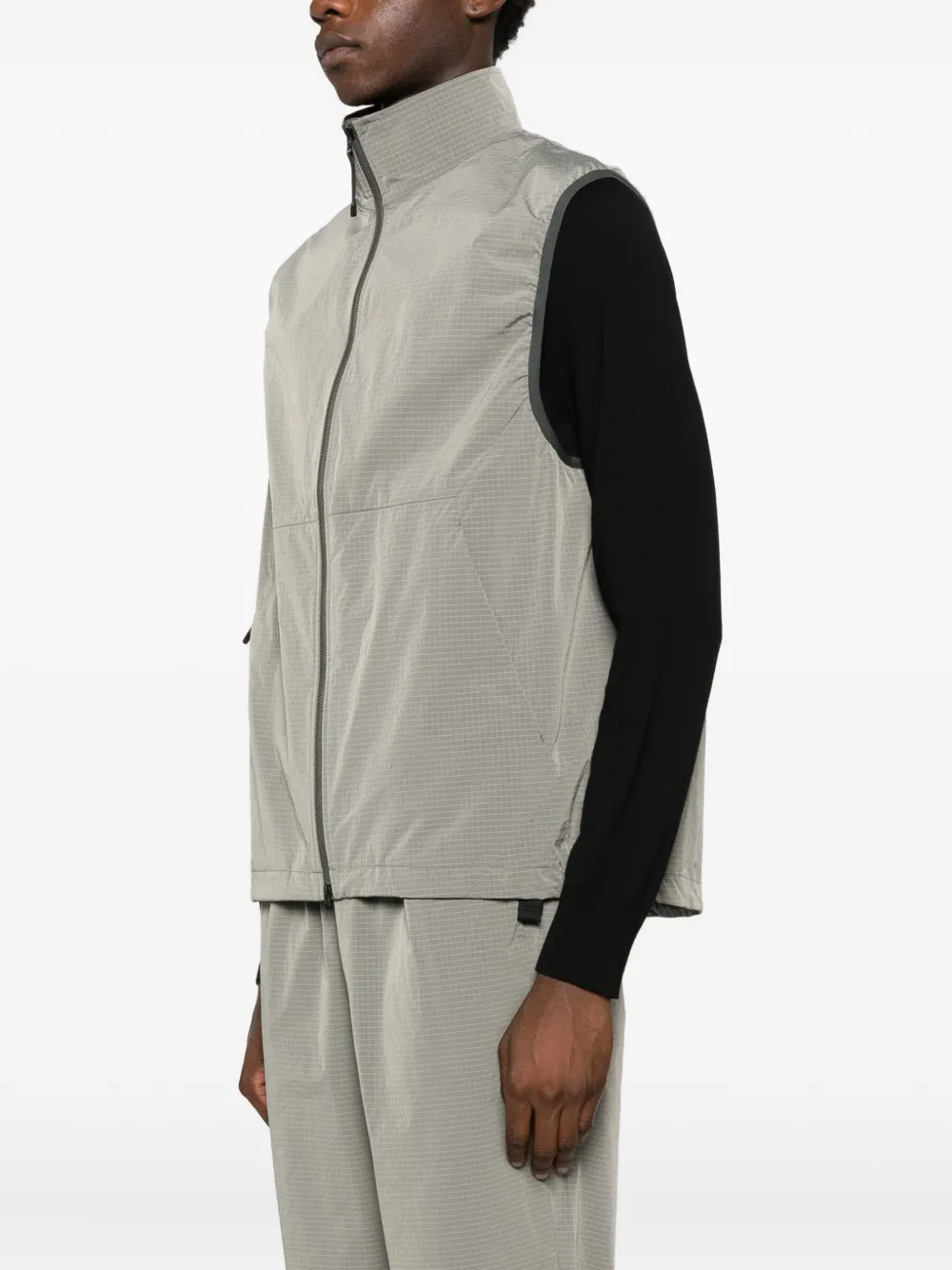 Goldwin Zip-up Ripstop Vest In Gray