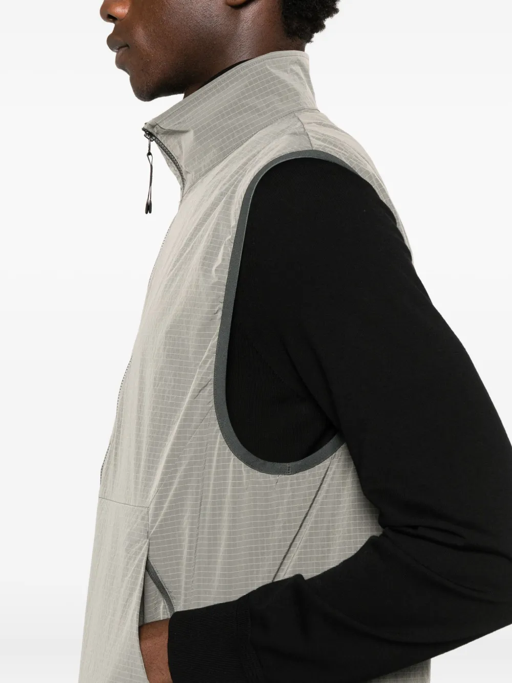 Goldwin Zip-up Ripstop Vest In Gray