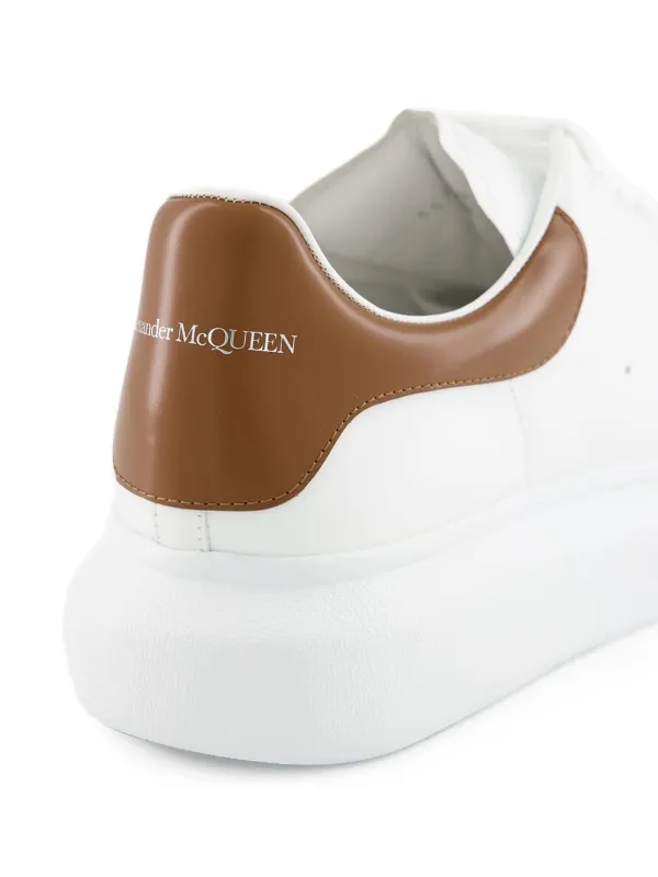 スニーカー Alexander Mcqueen White Leather Sneakers McQueen Oversized sneakers for Men - White in USA | Level Shoes