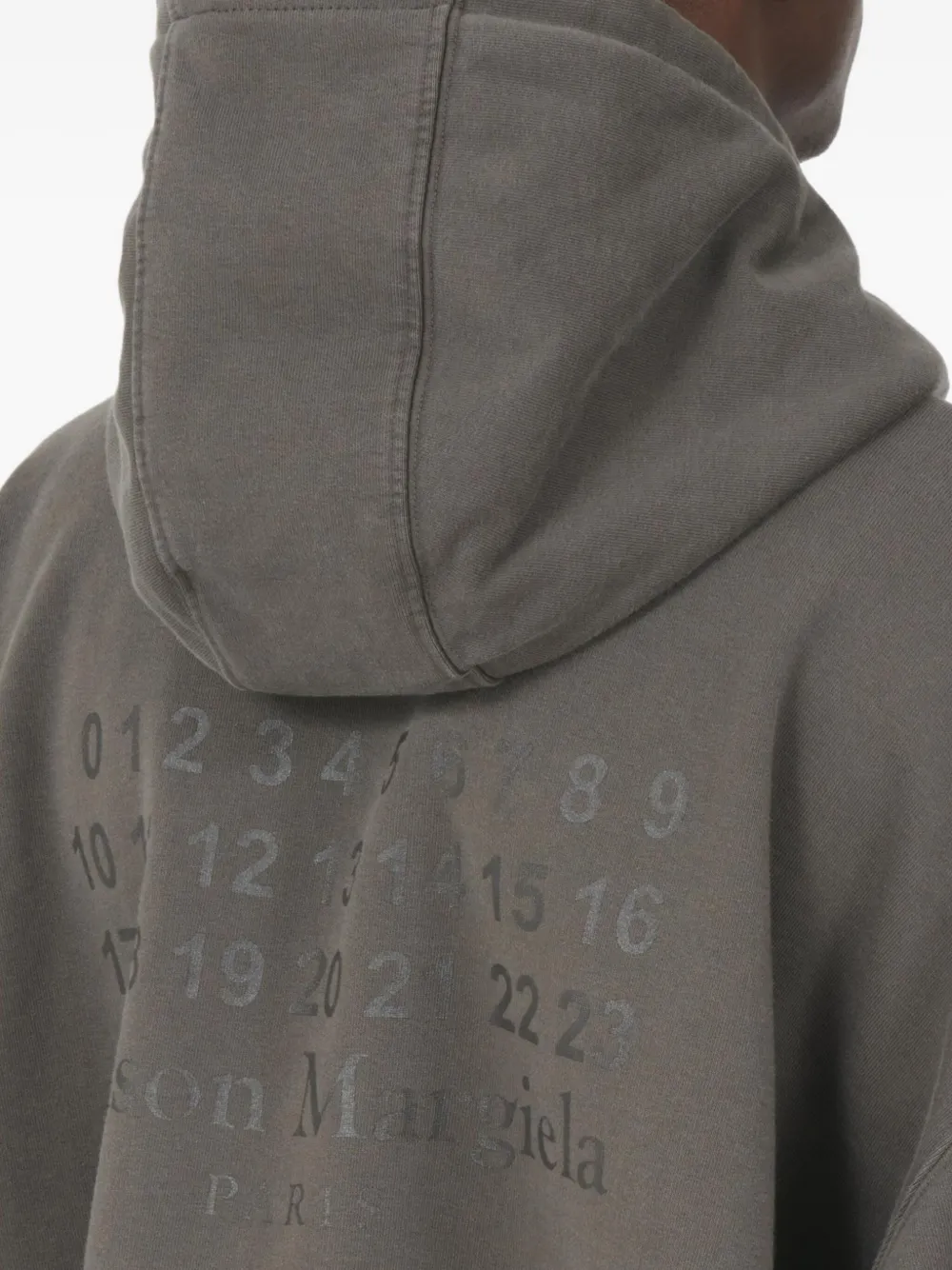 Maison Margiela Jack met capuchon en Numbers-patroon Grijs