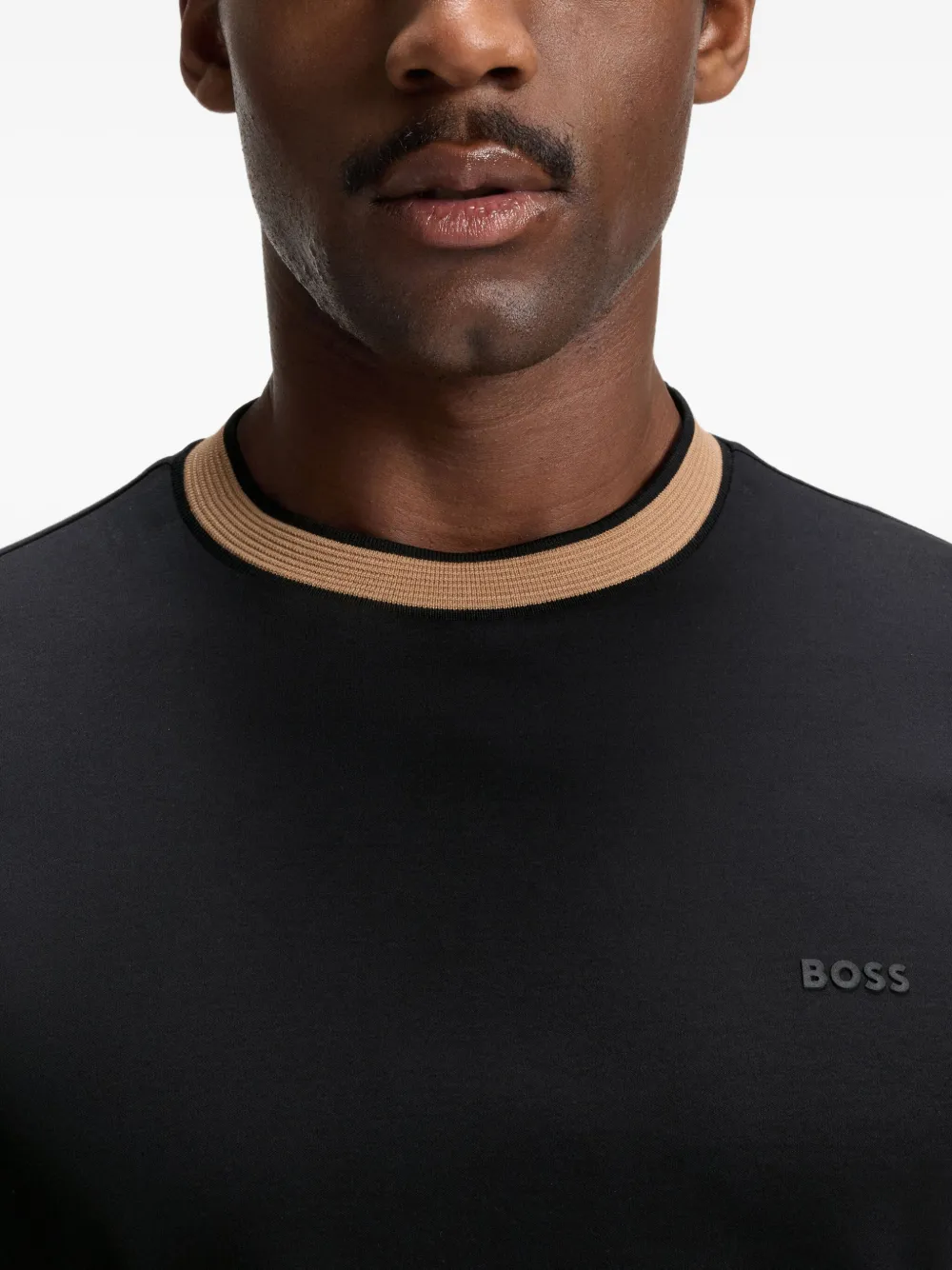 BOSS T-shirt met contrasterende afwerking Zwart