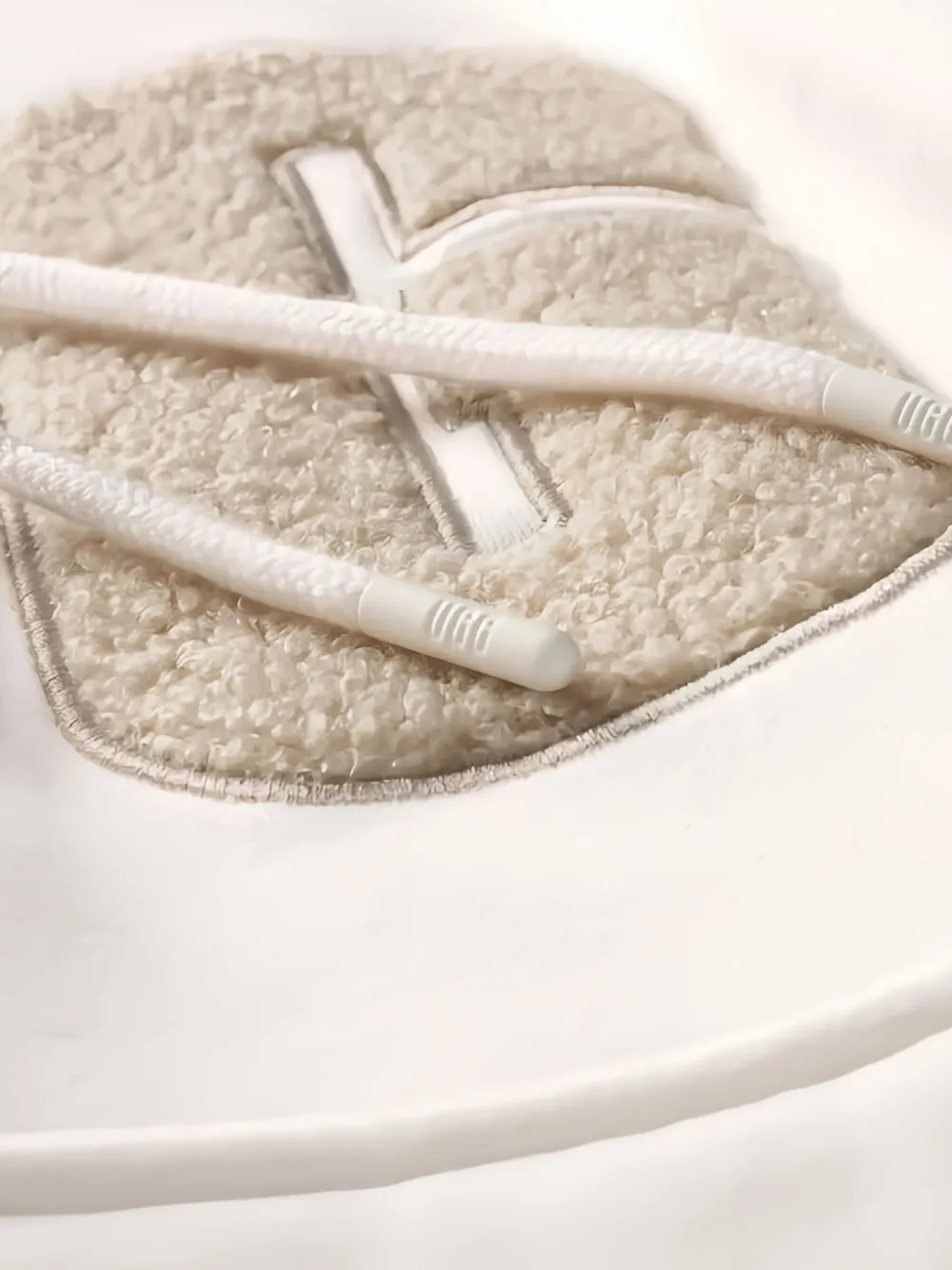 UGG Sweater met geborduurd logo Wit