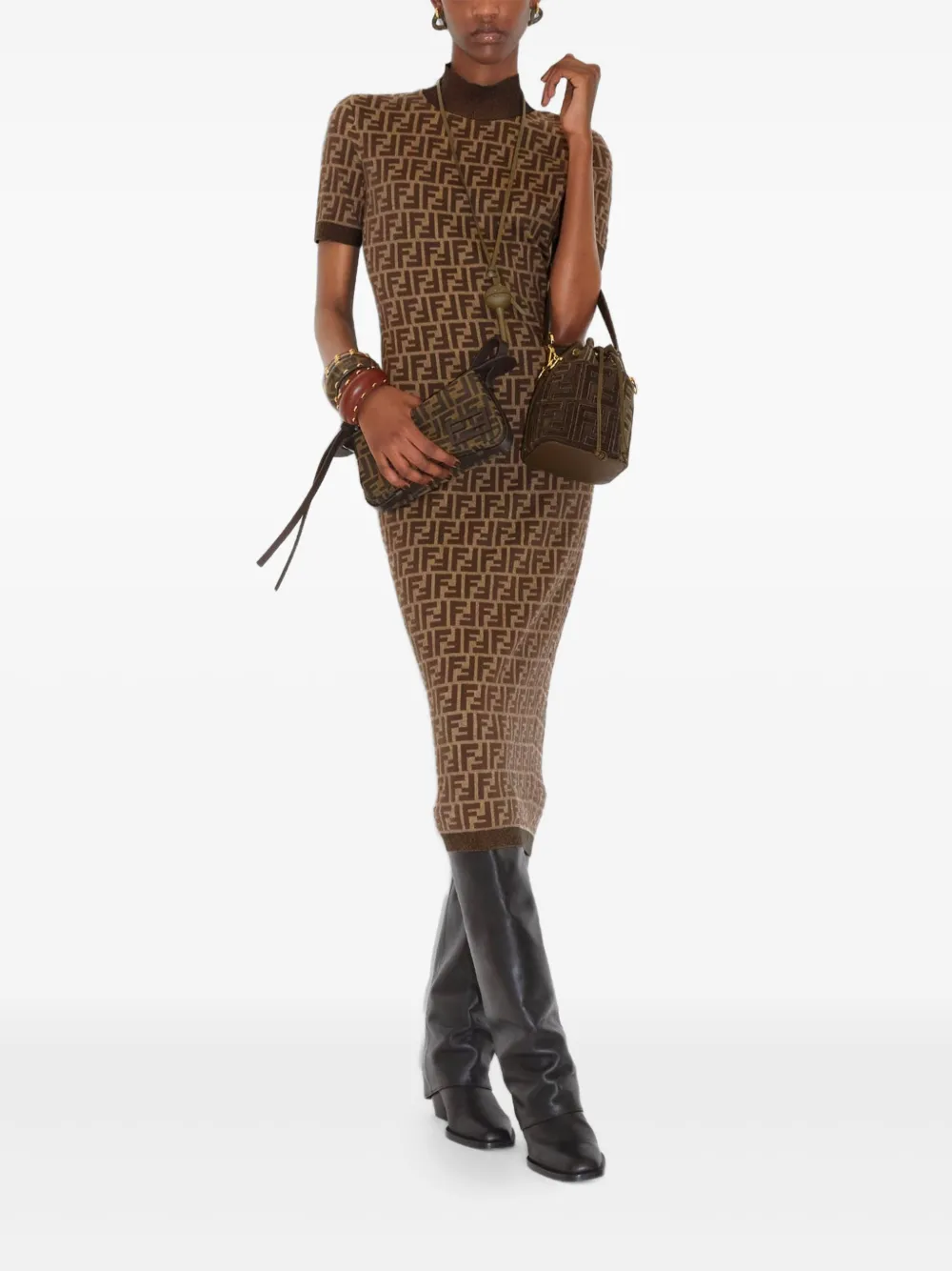 FENDI embossed-logo bucket bag | Image 2
