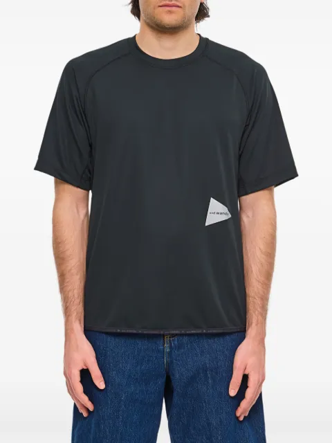 and Wander playera con logo estampado