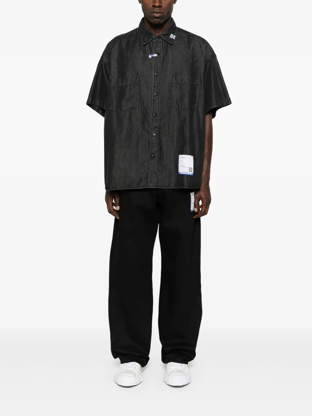 Maison MIHARA YASUHIRO logo-patch trousers | Loose Fit Trousers | Image 2