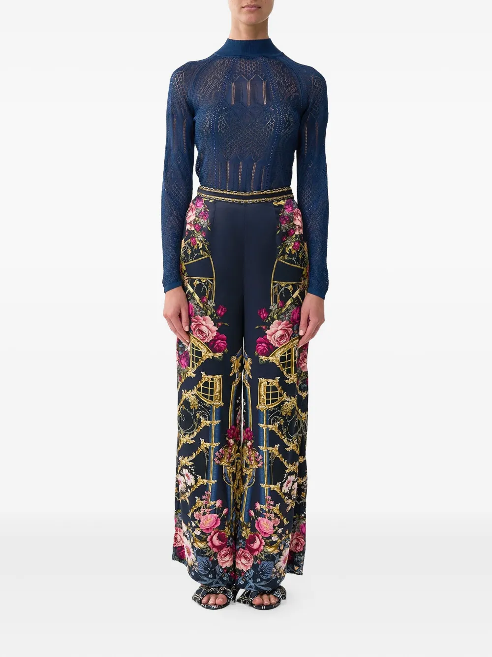 Camilla Top verfraaid met kristallen en lange mouwen Blauw