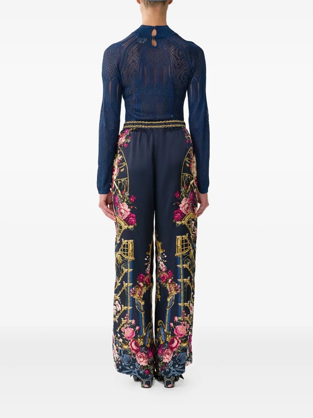 Camilla Top verfraaid met kristallen en lange mouwen Blauw