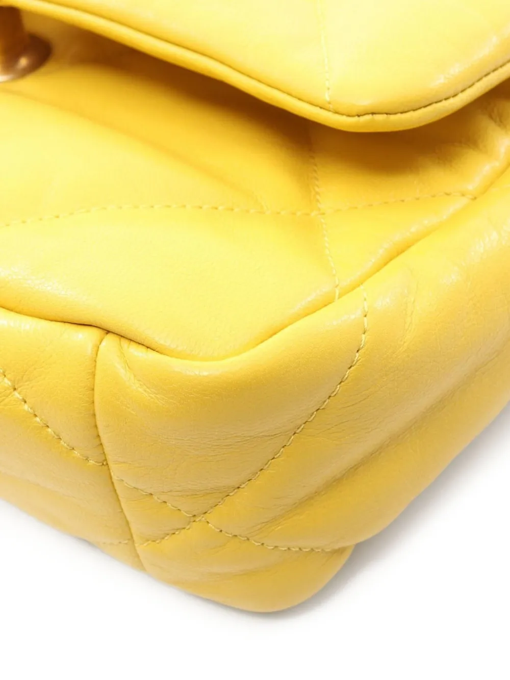 Pre-owned Chanel 2020-2021 Diamond-quilted Shoulder Bag