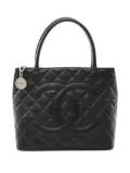 CHANEL Pre-Owned 2005-2006 Medallion tote bag - Black