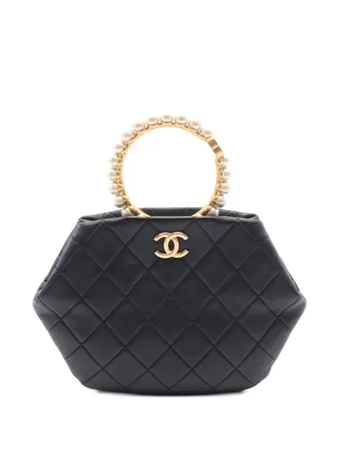 CHANEL Pre-Owned 2021's Pearl Crown clutch bag
