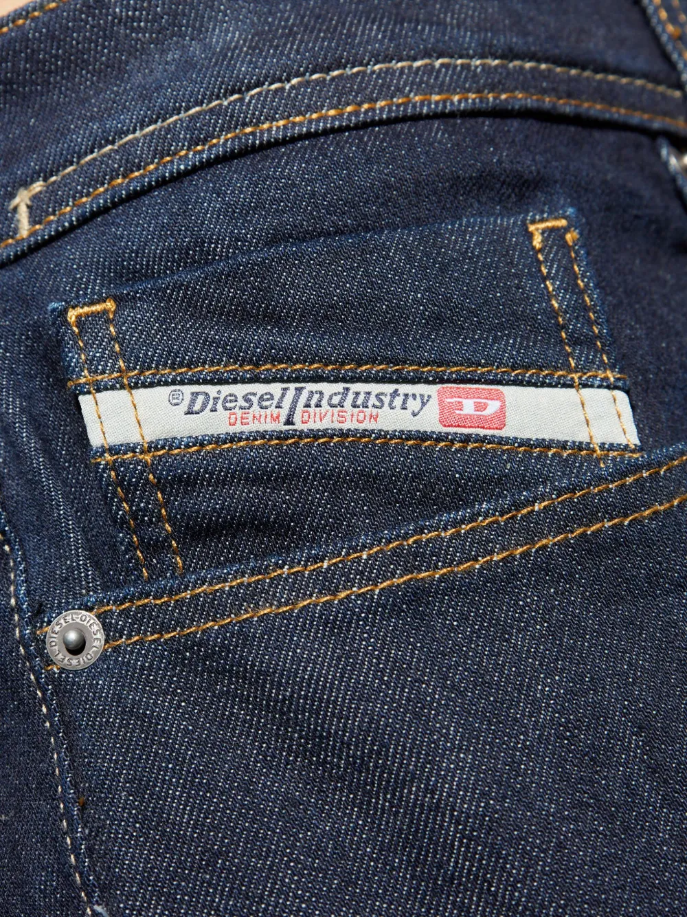 Diesel 2023 D-Finitive jeans met toelopende pijpen Blauw
