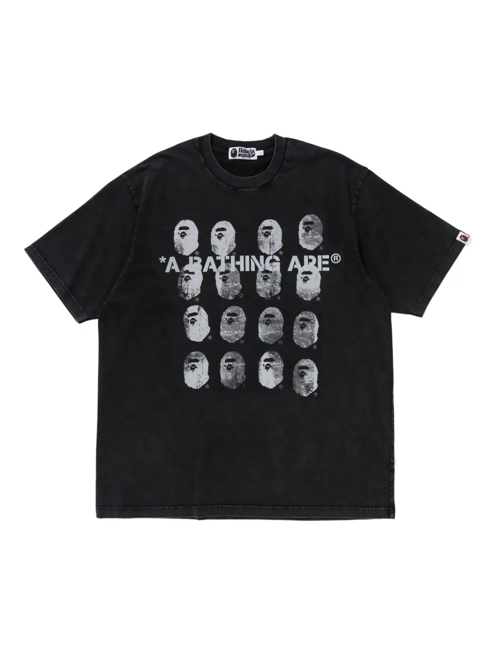 A BATHING APE® logo-print T-shirt | Black | Image 1