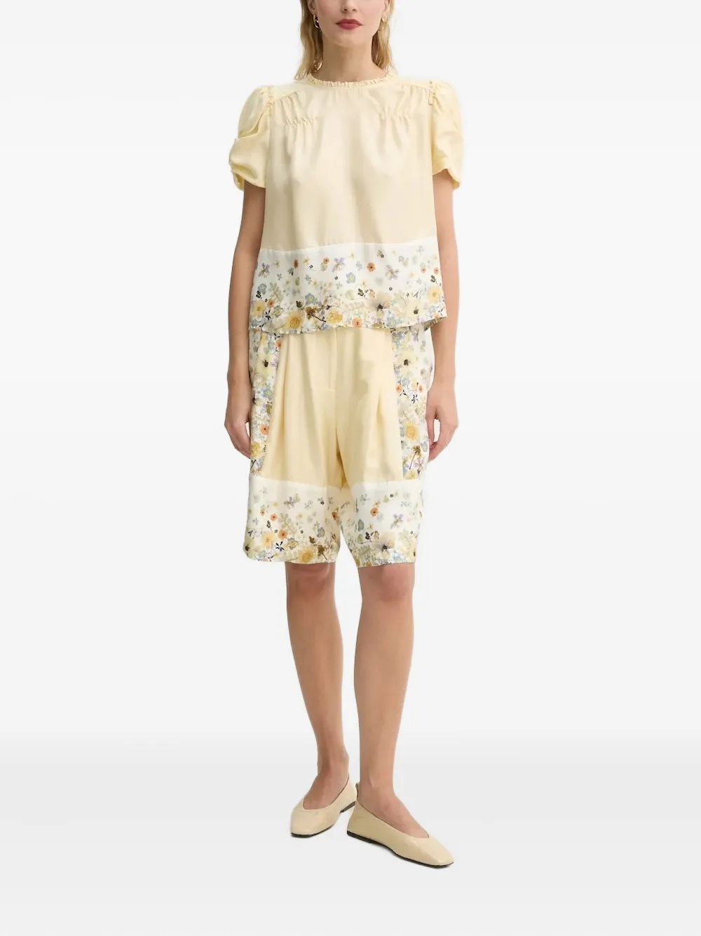 MUNTHE Geplooide shorts met bloemenvlakken - Geel
