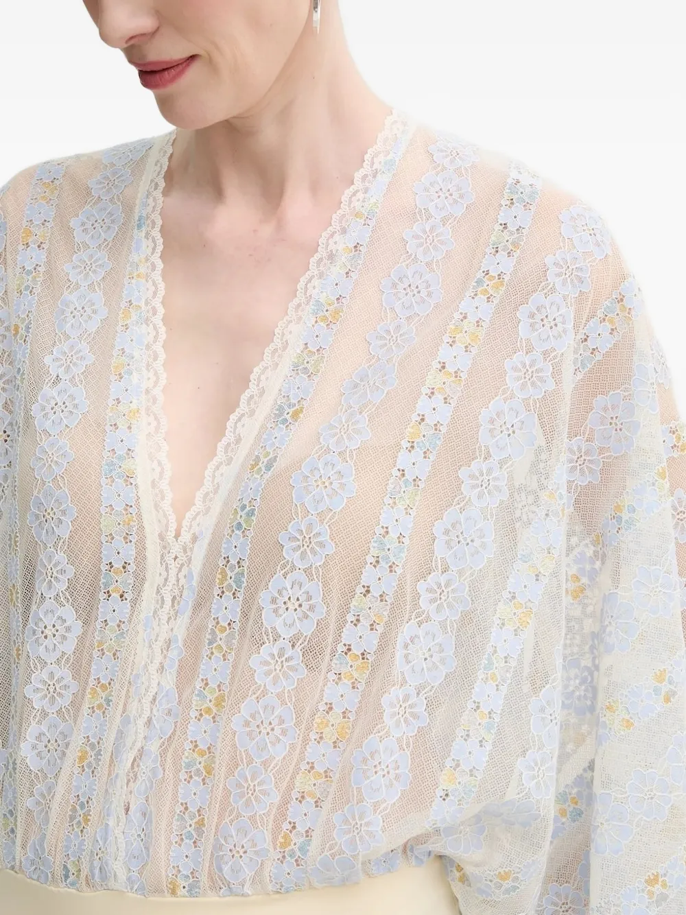 MUNTHE Shirt met bloemenkant Beige