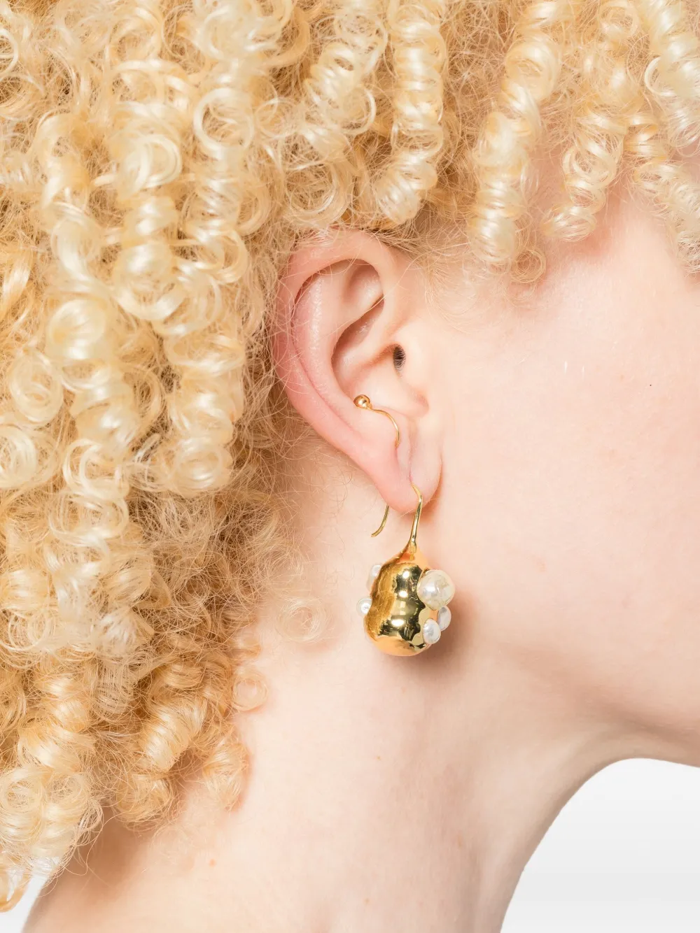 Ryenn's Eyes x Quentin Jones 14kt vergulde oorbellen met messing - Goud