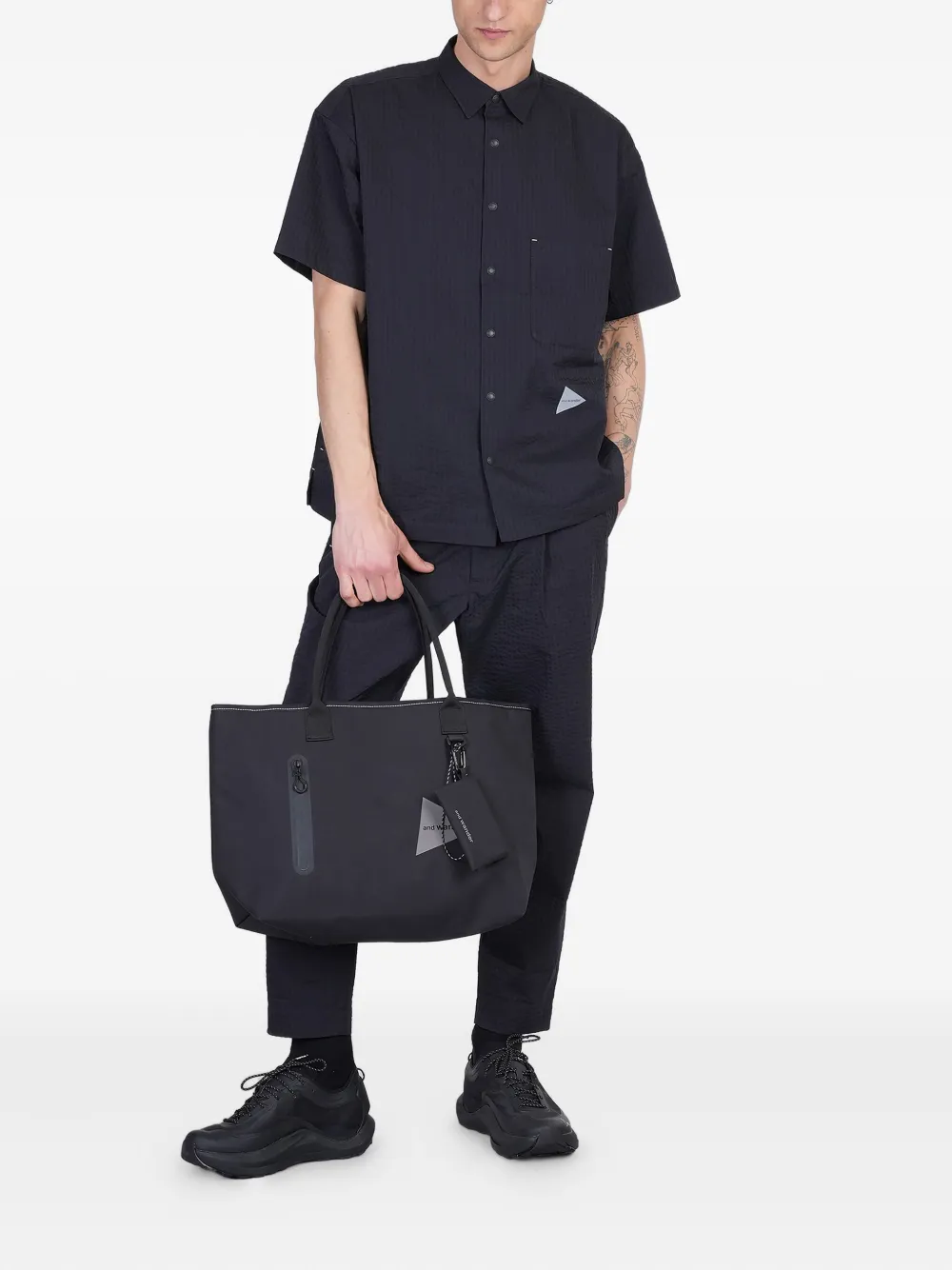 And Wander logo-print shirt - Zwart