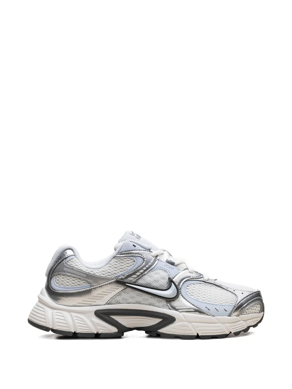 Nike V5 Rnr Sneakers In White