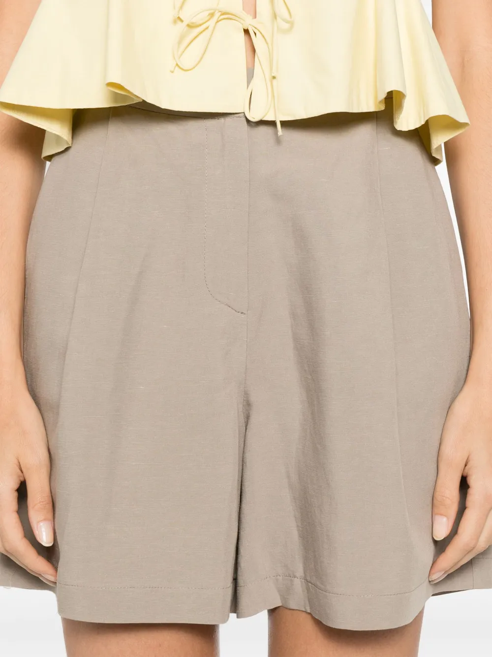 MOUTAKI HIGH-WAISTED SHORTS 