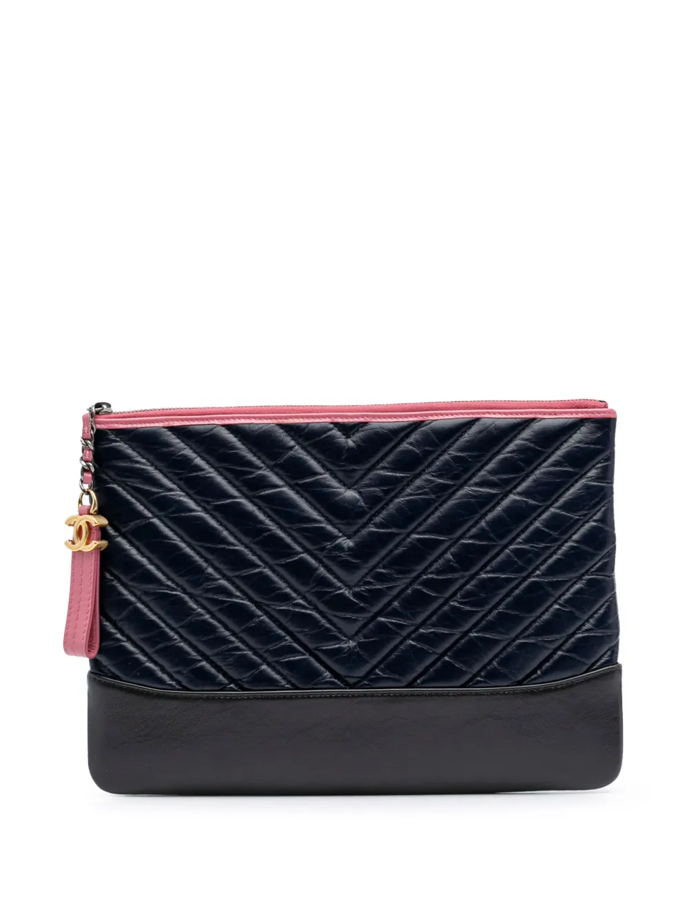 CHANEL Pre-Owned 2018-2019 Medium Chevron Aged Calfskin Gabrielle CHANEL Pre-Owned 2018-2019 Medium Chevron Aged Calfskin Gabrielle