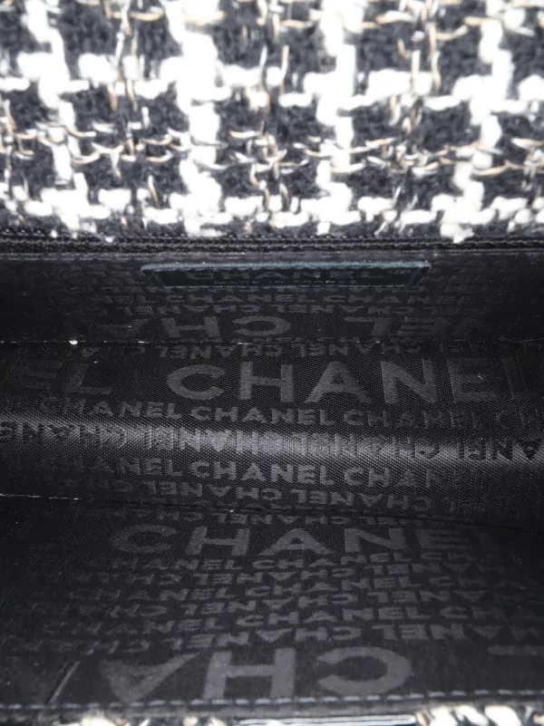 CHANEL Pre-Owned 2004-2005 Mini Woven Patent And Tweed Chessboard