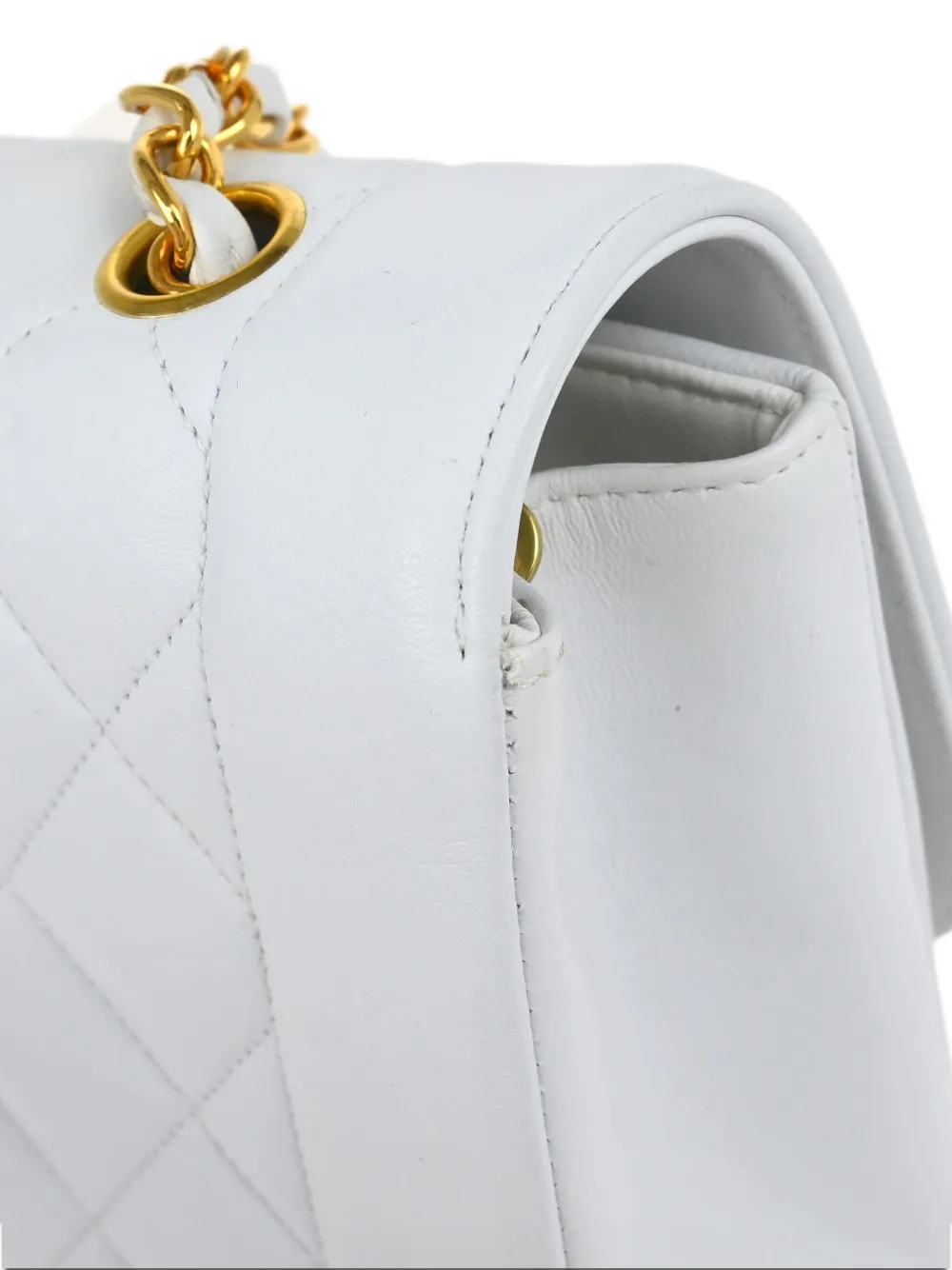 Pre-owned Chanel 1995 Medium Diana Shoulder Bag In White