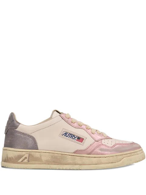 Autry tenis con parche del logo