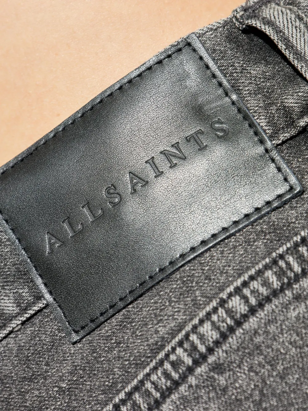 AllSaints Denim shorts met stiksel Grijs