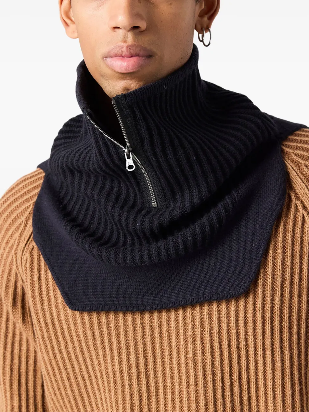 zip-front ribbed-neck gaiter