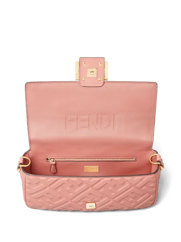 FENDI バゲット ショルダーバッグ ピンク FENDI モノグラム バゲット ショルダーバッグ M | ピンク | FARFETCH JP