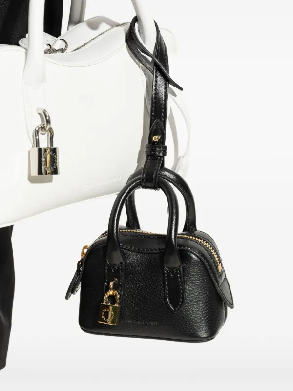 Stella McCartney パドロック バッグチャーム | ブラック | FARFETCH JP