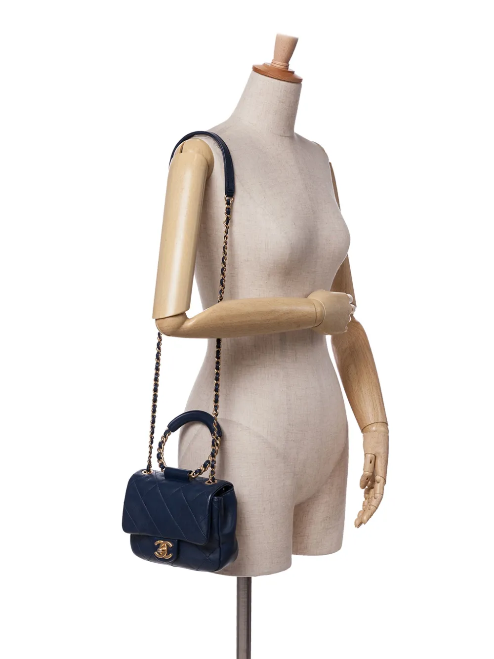 CHANEL Pre-Owned 2019 Mini Lambskin In The Loop Flap satchel | Pre-Owned | Image 2