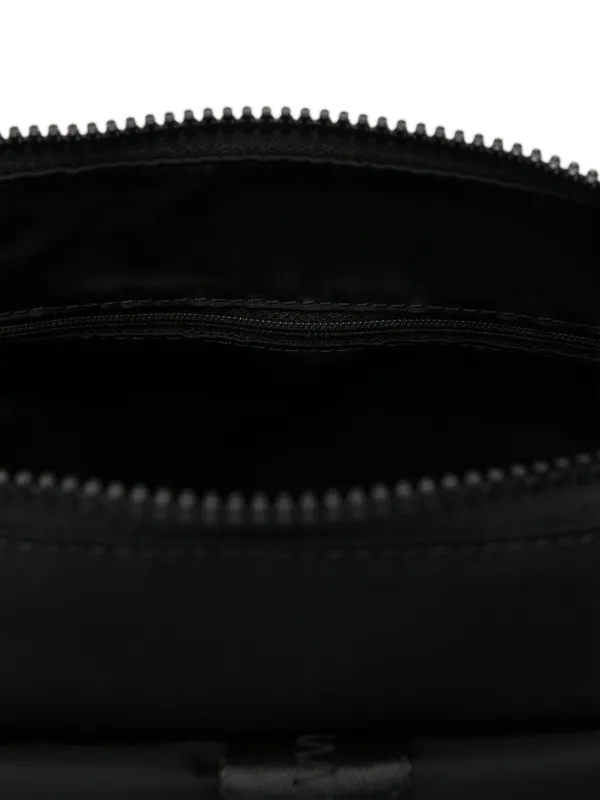 A.P.C.★関税込 ロゴブラッククラッチ・ショルダーバック A.P.C. ロゴ ショルダーバッグ | ブラック | FARFETCH JP