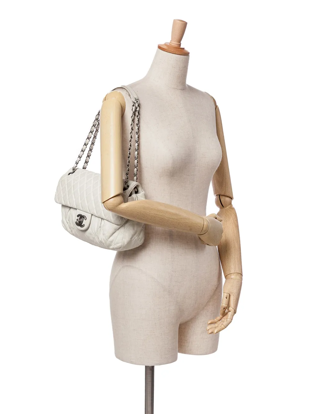 CHANEL Pre-Owned 2010-2011 Large Iridescent Calfskin Chic Quilt Flap shoulder bag | Pre-Owned | Image 2