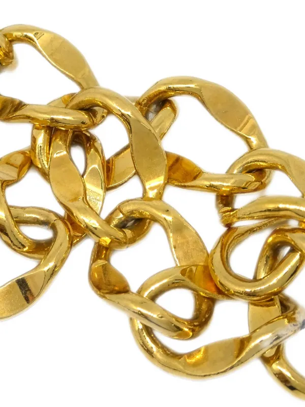 Pre-Loved Chanel Gold Plated CC Medallion Chain Belt Vintage Chanel 24K Gold Plated CC Medallion Chainlink  main image 3
