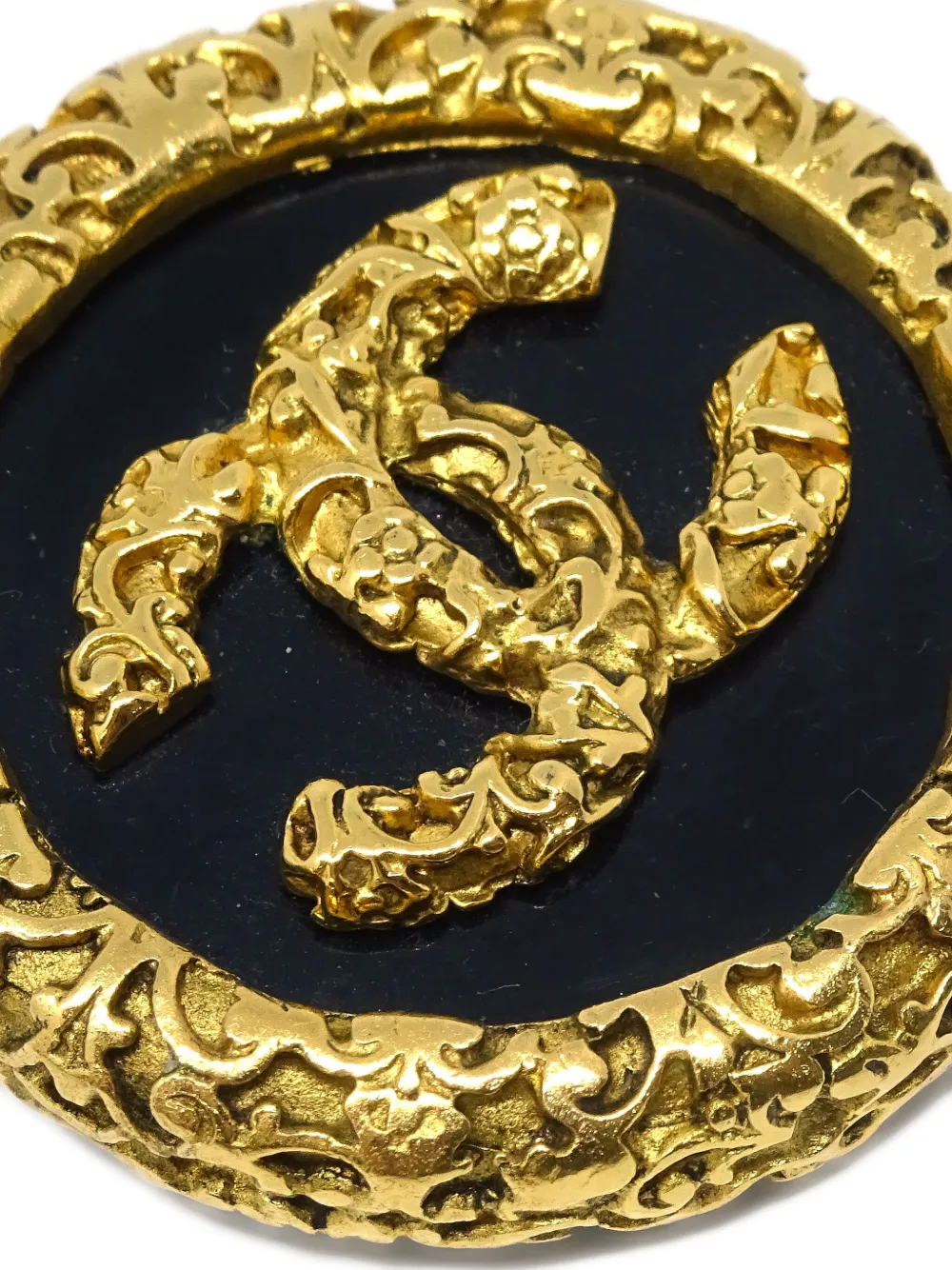 CHANEL Pre-Owned broche à design médaillon (1993) | Image 2