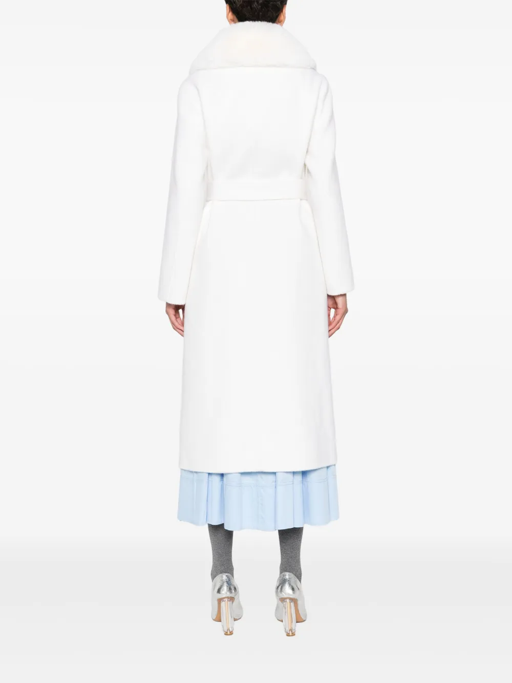 Maje Jas met kraag van imitatiebont en ceintuur Wit