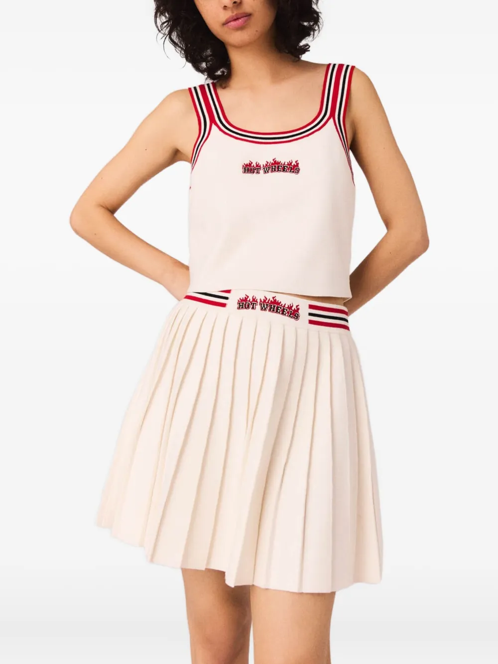 Maje Plooirok met geborduurde vlam Wit