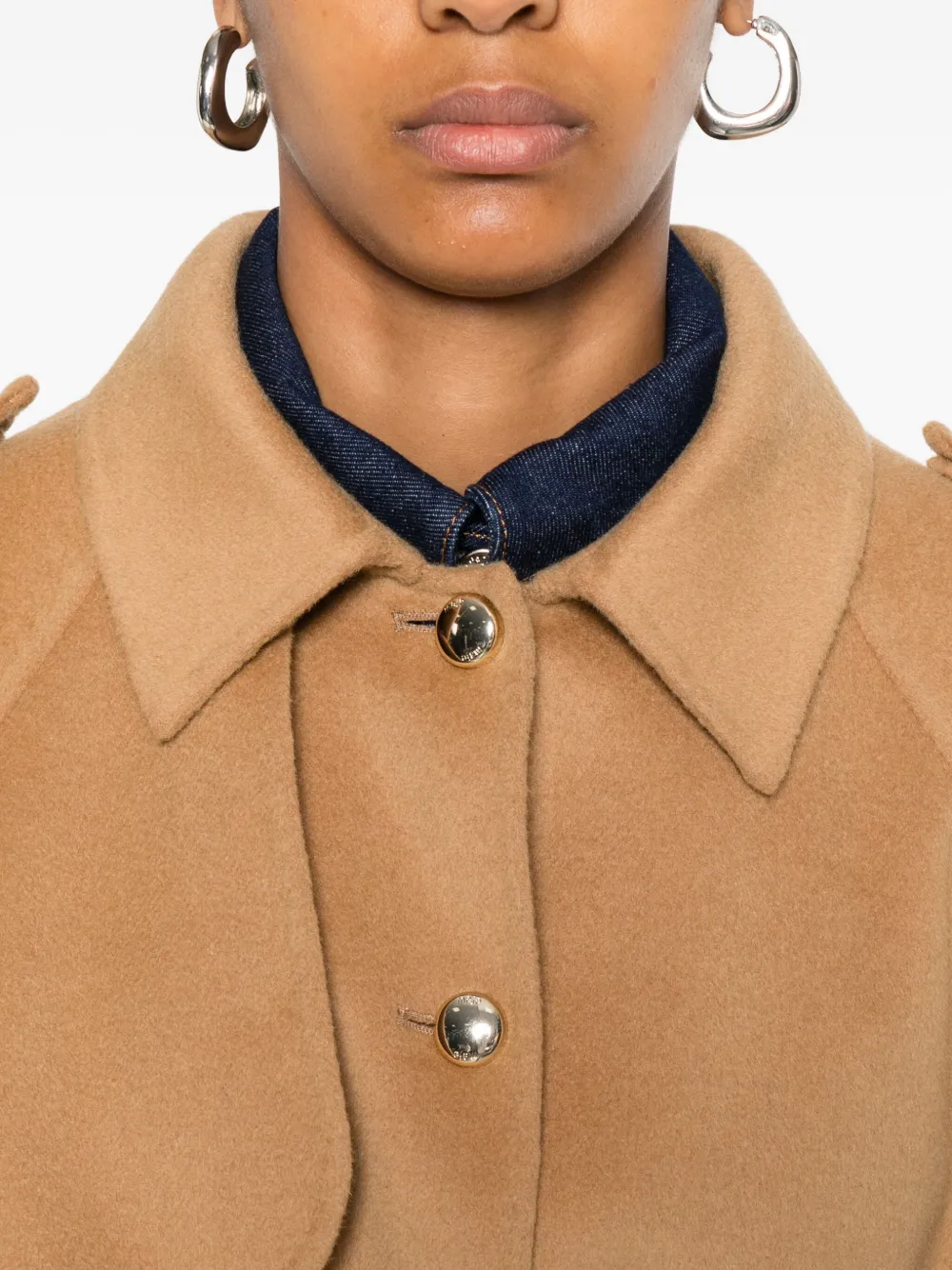 Maje Jack met knoopsluiting en ceintuur Bruin