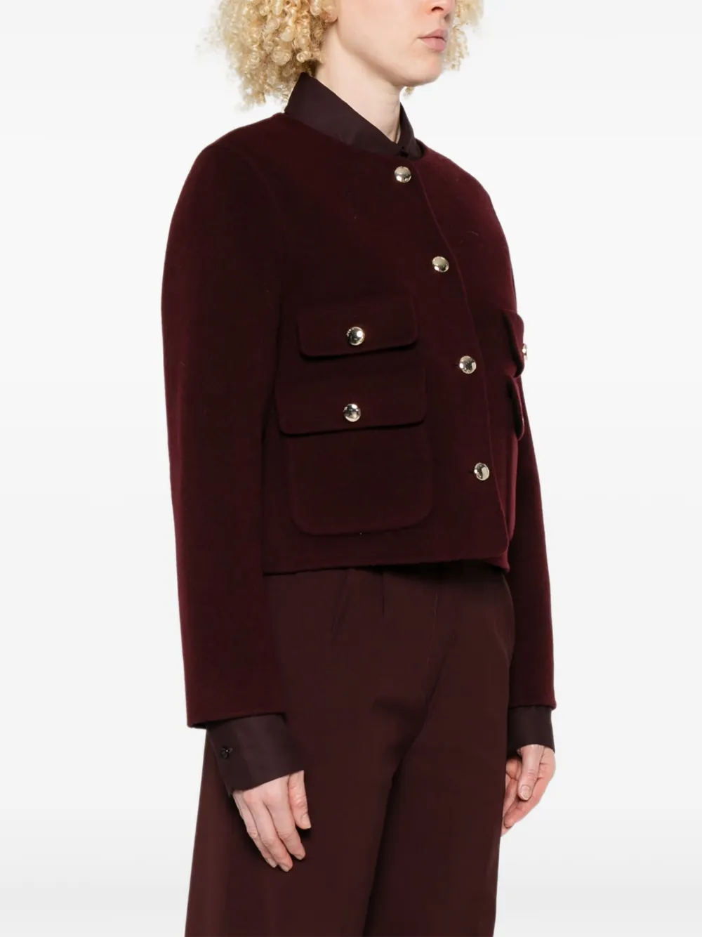 Maje Cropped jack met klepzak en knoopsluiting Rood