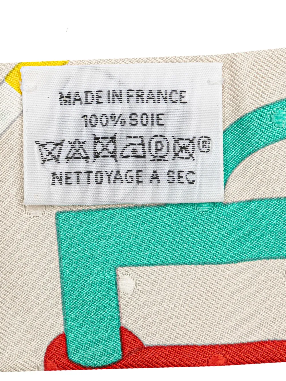 Pre-owned Hermes 20th Century Bouclerie Moderne Plumetis Silk Twilly Scarf Scarves