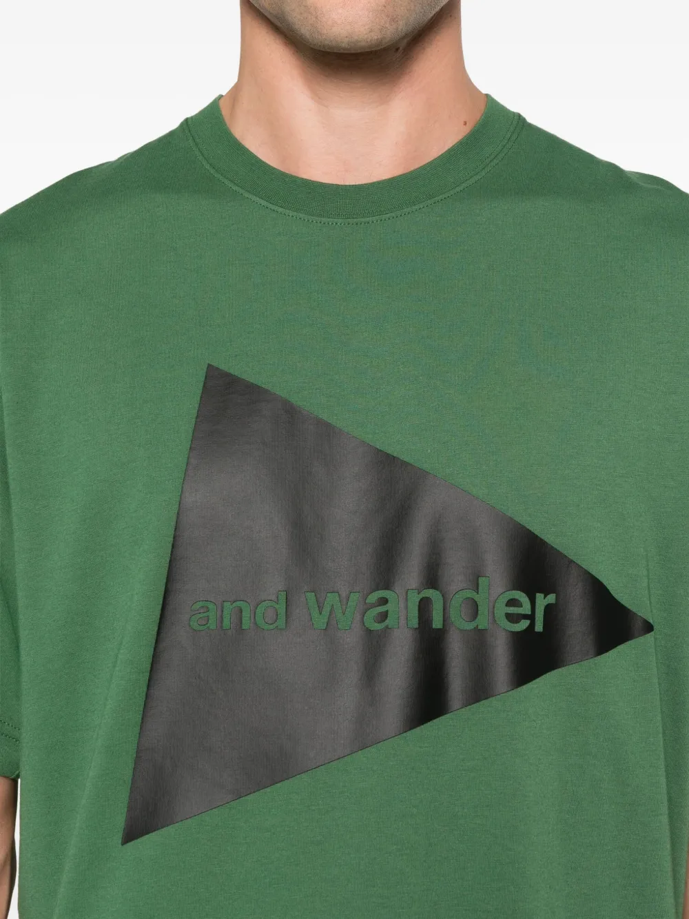 and Wander Big Logo T-shirt Groen