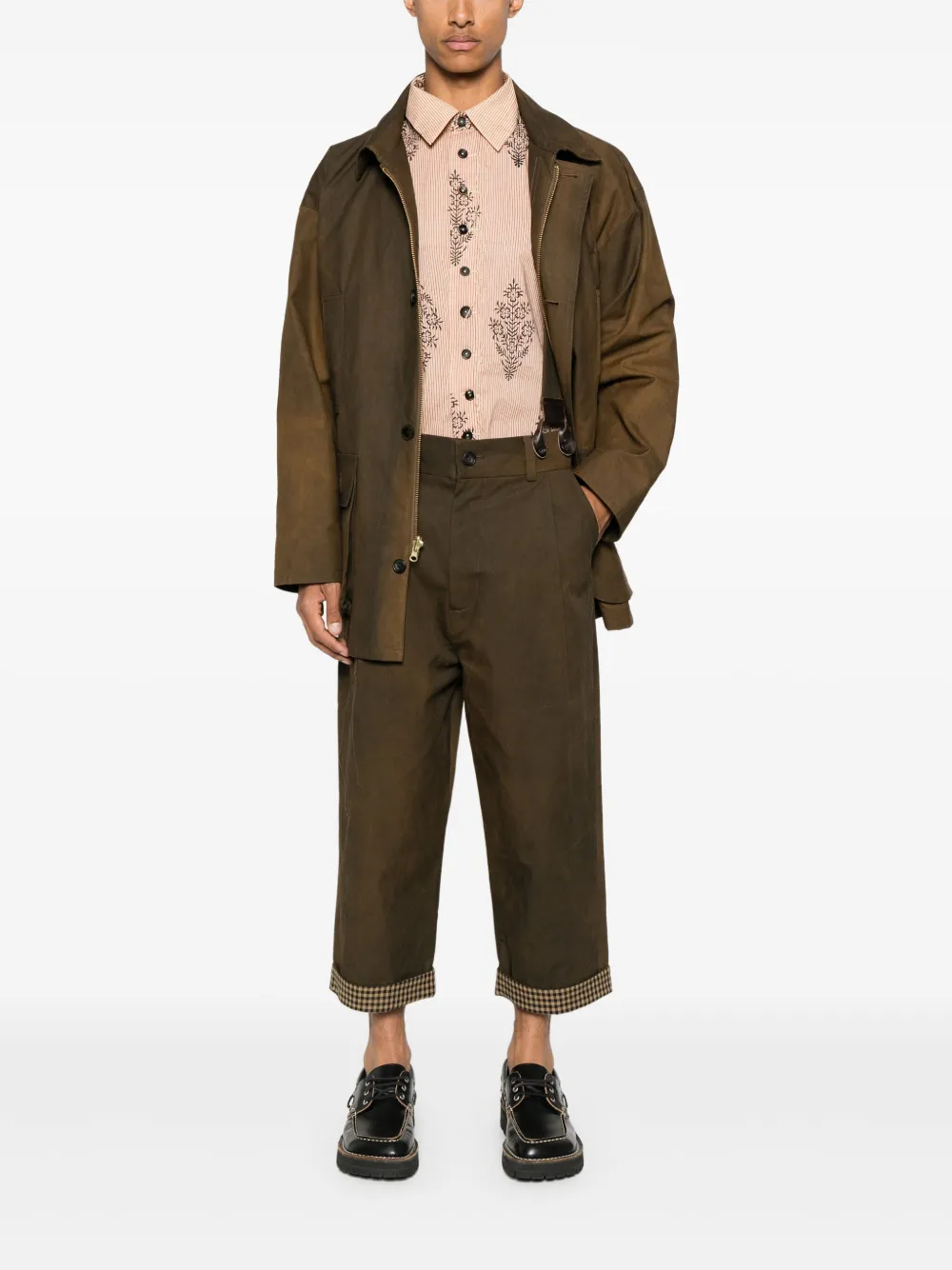 A Tentative Atelier shoulder-straps trousers | Cropped Pants | Image 2