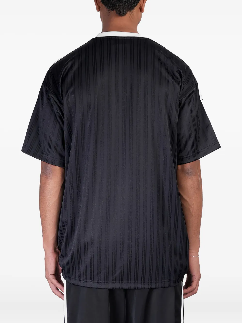 adidas Gestreept T-shirt met logoprint Zwart